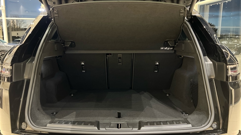 Used Land Rover Range Rover Evoque 2025 for sale - 76888808: Photo 10