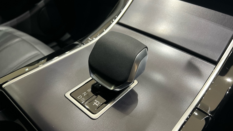 Used Land Rover Range Rover Evoque 2025 for sale - 76888808: Photo 13