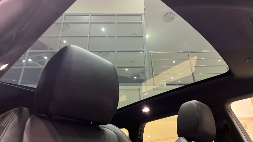 Used Land Rover Range Rover Evoque 2025 for sale - 76888808: Photo 21