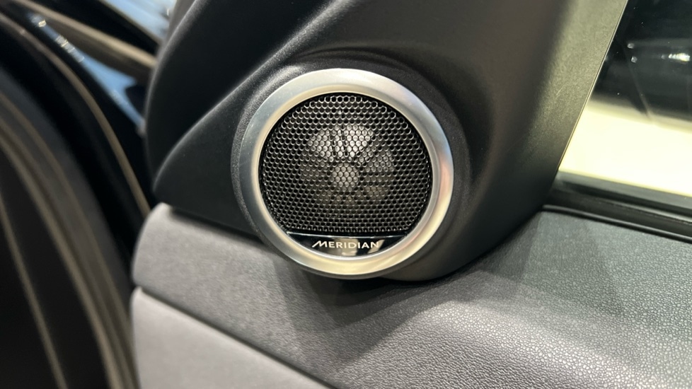 Used Land Rover Range Rover Evoque 2025 for sale - 76888808: Photo 76