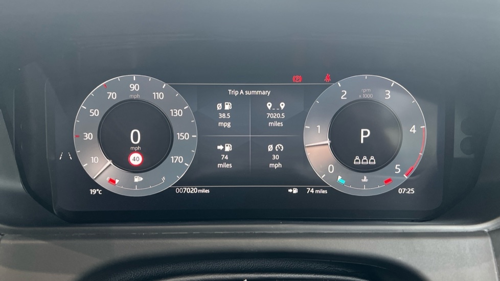 Used Land Rover Range Rover Velar 2024 for sale - 76203773: Photo 16