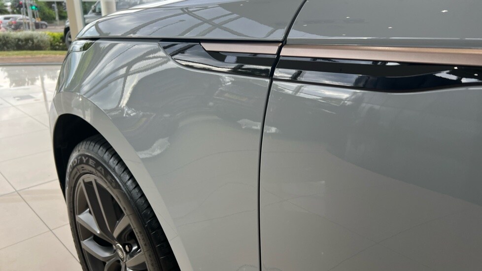 Used Land Rover Range Rover Velar 2024 for sale - 76203773: Photo 20