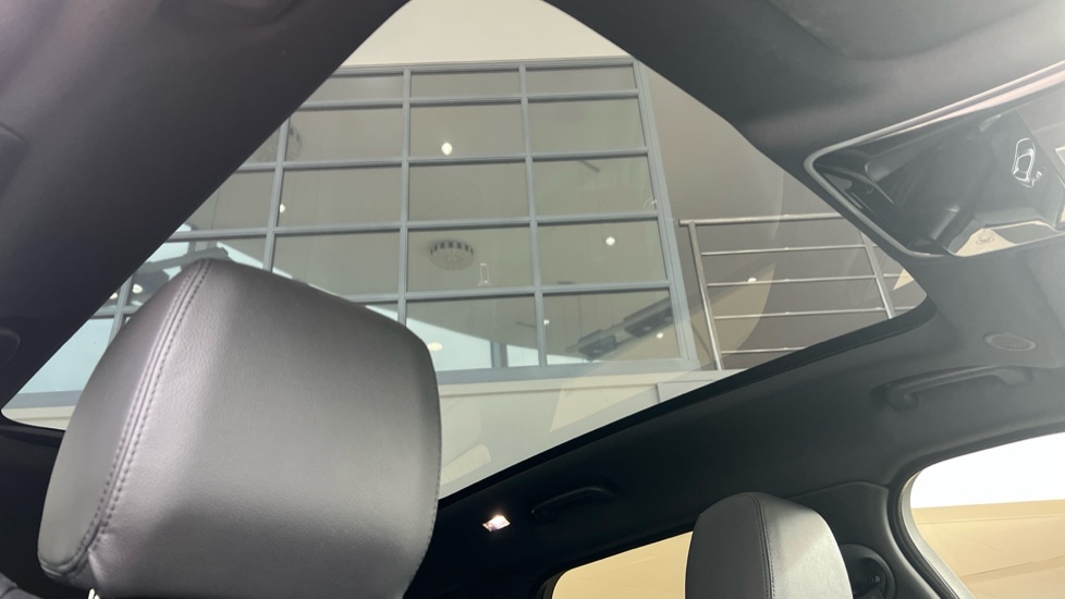 Used Land Rover Range Rover Velar 2024 for sale - 76203773: Photo 21