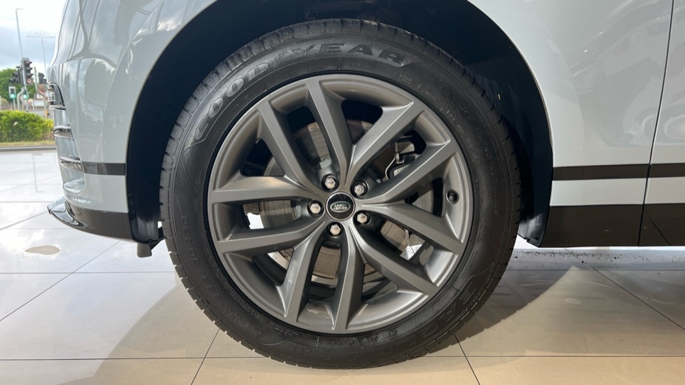 Used Land Rover Range Rover Velar 2024 for sale - 76203773: Photo 31