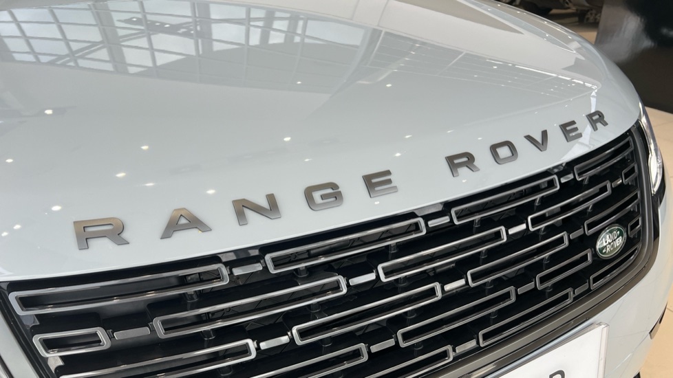 Used Land Rover Range Rover Velar 2024 for sale - 76203773: Photo 36