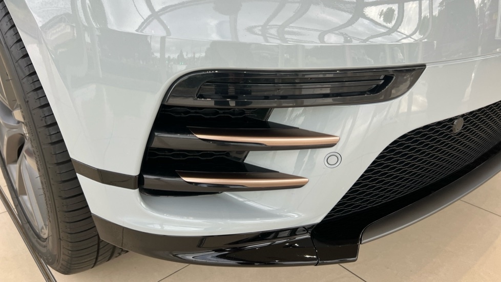 Used Land Rover Range Rover Velar 2024 for sale - 76203773: Photo 38