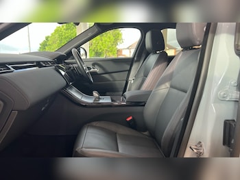 Used Land Rover Range Rover Velar 2024 for sale - 76203773: Photo 3