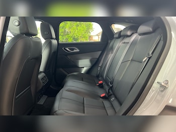 Used Land Rover Range Rover Velar 2024 for sale - 76203773: Photo 4