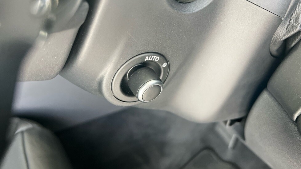 Used Land Rover Range Rover Velar 2024 for sale - 76203773: Photo 71