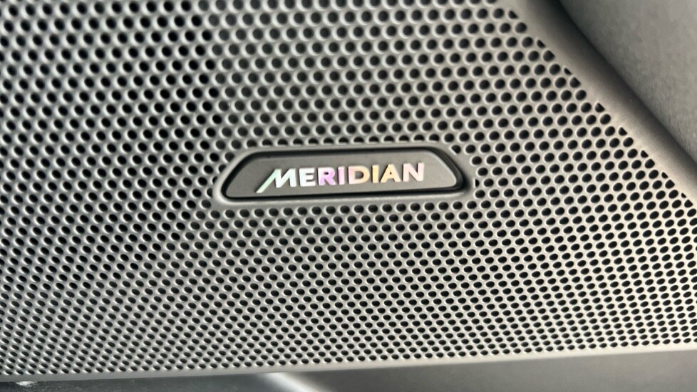 Used Land Rover Range Rover Velar 2024 for sale - 76203773: Photo 78