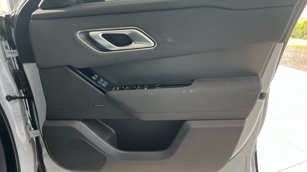 Used Land Rover Range Rover Velar 2024 for sale - 76203773: Photo 79