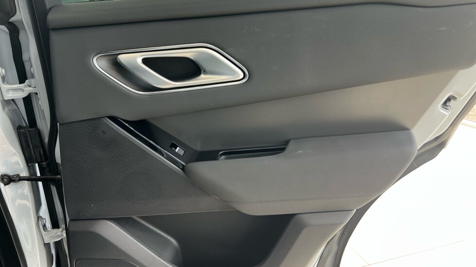 Used Land Rover Range Rover Velar 2024 for sale - 76203773: Photo 80