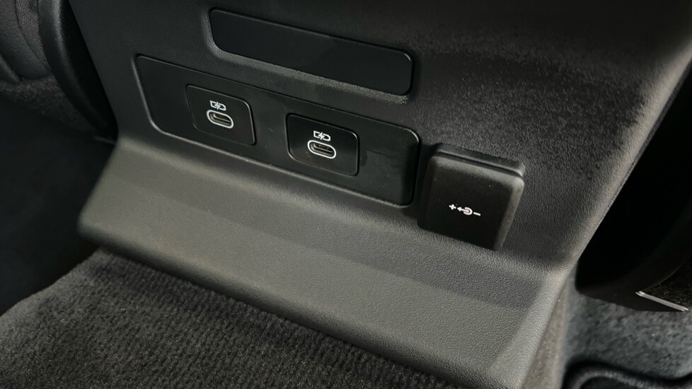 Used Land Rover Range Rover Velar 2024 for sale - 76203773: Photo 81