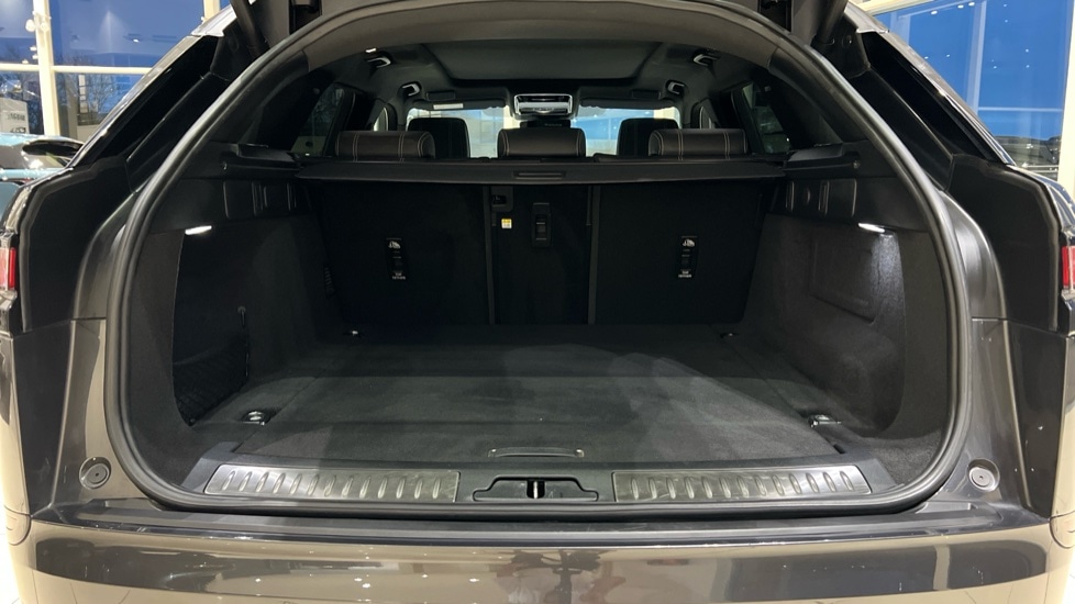 Used Land Rover Range Rover Velar 2021 for sale - 77047709: Photo 10
