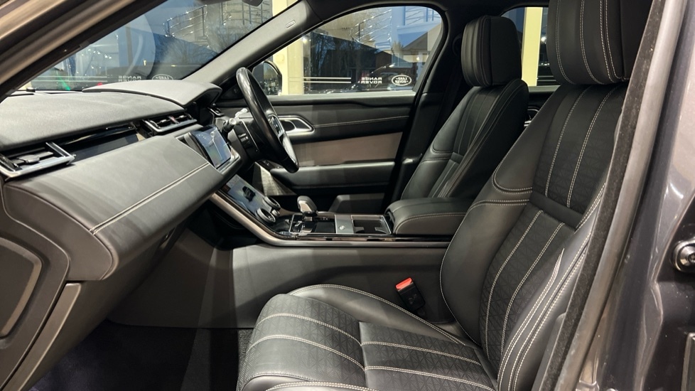 Used Land Rover Range Rover Velar 2021 for sale - 77047709: Photo 3