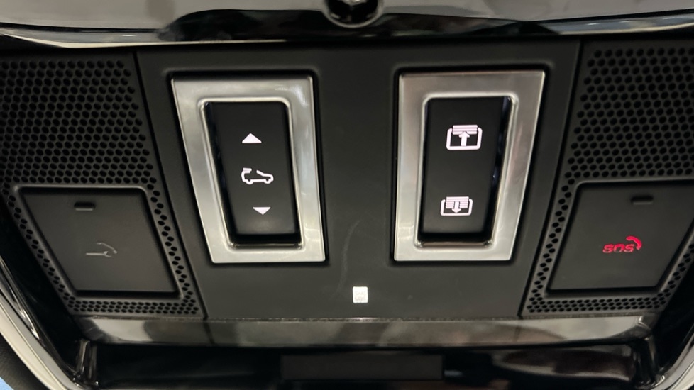 Used Land Rover Range Rover Velar 2021 for sale - 77047709: Photo 65