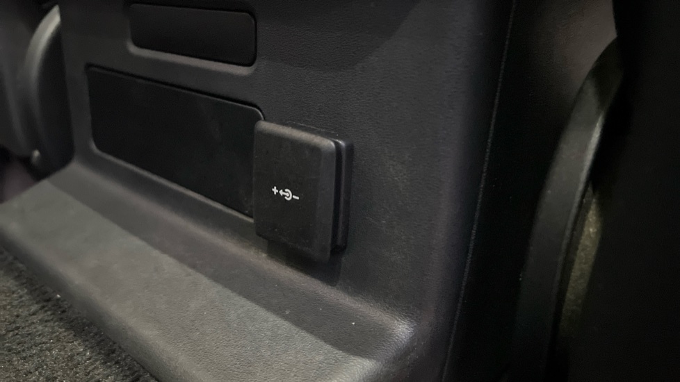 Used Land Rover Range Rover Velar 2021 for sale - 77047709: Photo 87