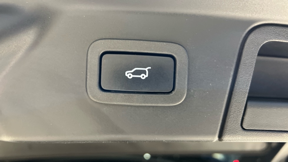 Used Land Rover Range Rover Velar 2021 for sale - 77047709: Photo 91