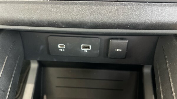 Used Land Rover Defender 2023 for sale - 75565614: Photo 63