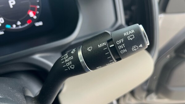 Used Land Rover Defender 2023 for sale - 75565614: Photo 71