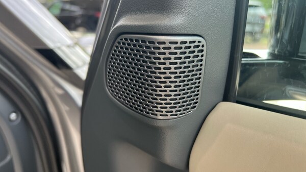 Used Land Rover Defender 2023 for sale - 75565614: Photo 75