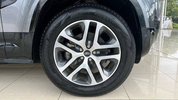 Used Land Rover Defender 2023 for sale - 75565614: Photo 8