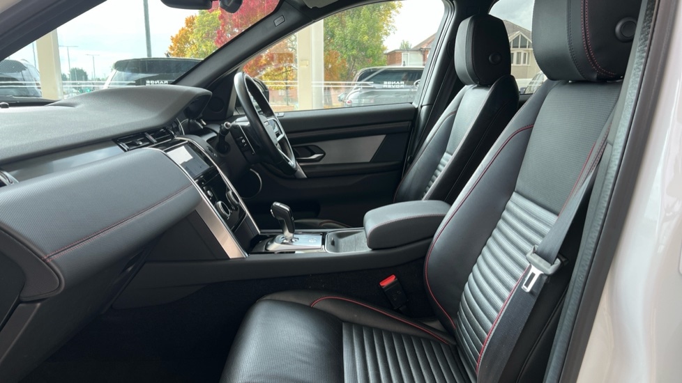 Used Land Rover Discovery Sport 2021 for sale - 76191051: Photo 3