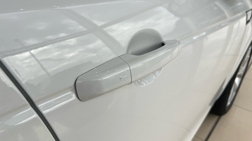 Used Land Rover Discovery Sport 2021 for sale - 76191051: Photo 38