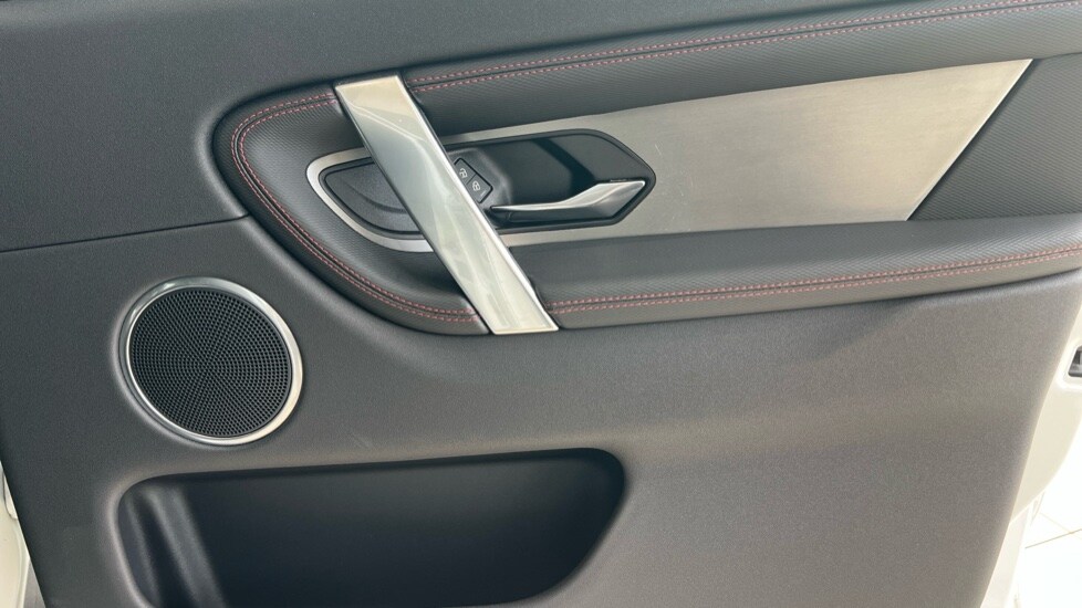 Used Land Rover Discovery Sport 2021 for sale - 76191051: Photo 71