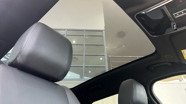 Used Land Rover Range Rover Velar 2023 for sale - 76265681: Photo 21