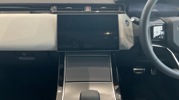 Used Land Rover Range Rover Velar 2023 for sale - 76265681: Photo 29