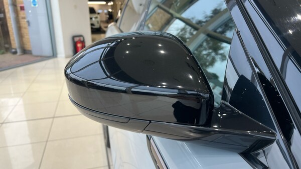 Used Land Rover Range Rover Velar 2023 for sale - 76265681: Photo 39
