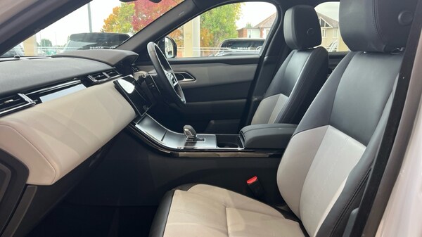 Used Land Rover Range Rover Velar 2023 for sale - 76265681: Photo 3