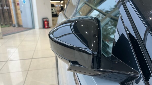 Used Land Rover Range Rover Velar 2023 for sale - 76265681: Photo 40