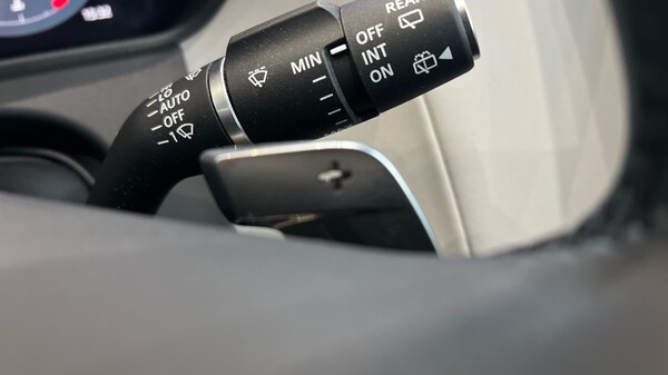 Used Land Rover Range Rover Velar 2023 for sale - 76265681: Photo 71