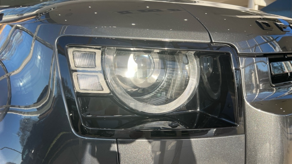 Used Land Rover Defender 2024 for sale - 76888776: Photo 17