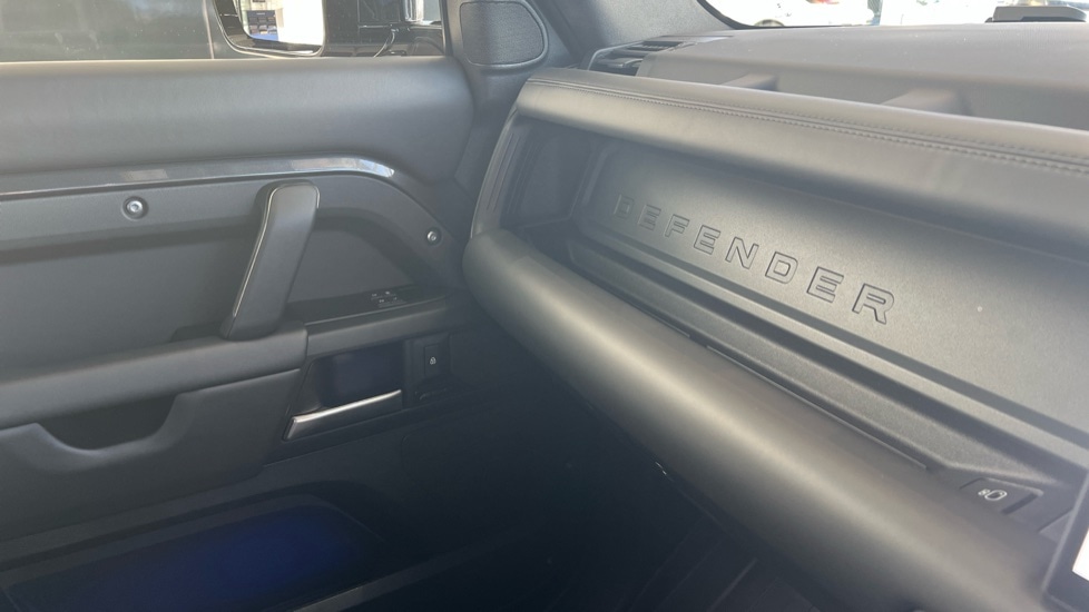Used Land Rover Defender 2024 for sale - 76888776: Photo 24