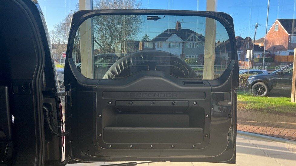 Used Land Rover Defender 2024 for sale - 76888776: Photo 34
