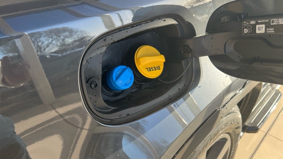 Used Land Rover Defender 2024 for sale - 76888776: Photo 46