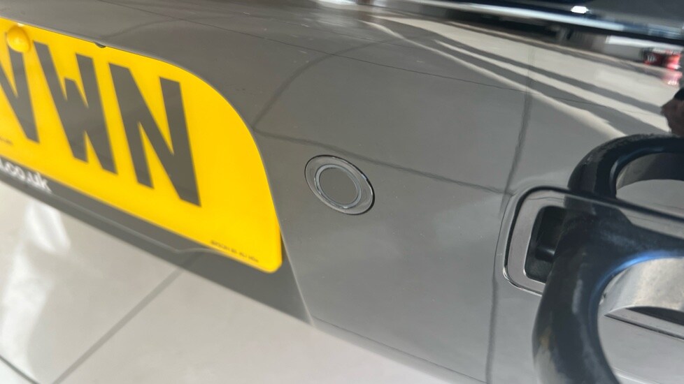 Used Land Rover Defender 2024 for sale - 76888776: Photo 49