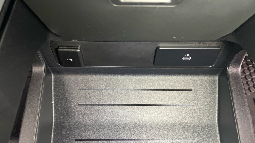 Used Land Rover Defender 2024 for sale - 76888776: Photo 66