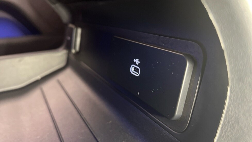 Used Land Rover Defender 2024 for sale - 76888776: Photo 67