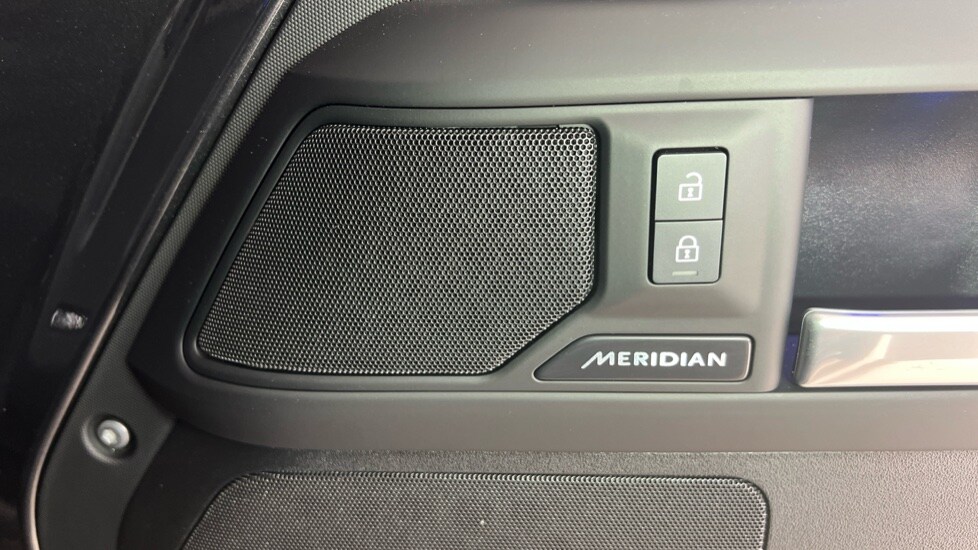 Used Land Rover Defender 2024 for sale - 76888776: Photo 78