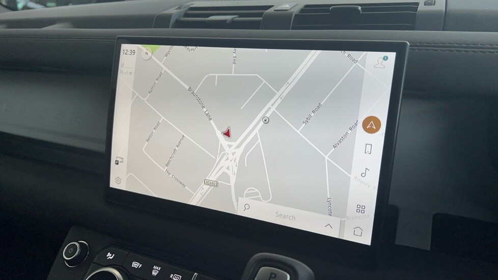 Used Land Rover Defender 2025 for sale - 76563694: Photo 11