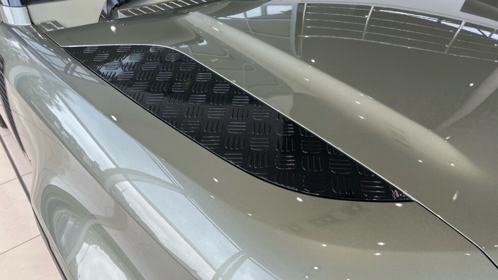 Used Land Rover Defender 2025 for sale - 76563694: Photo 22