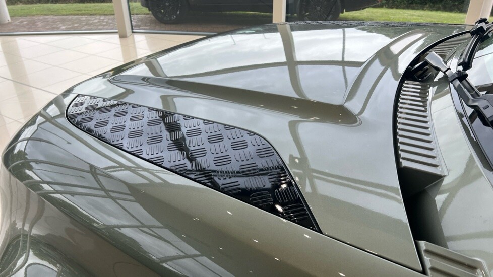 Used Land Rover Defender 2025 for sale - 76563694: Photo 23