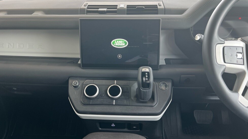 Used Land Rover Defender 2025 for sale - 76563694: Photo 29