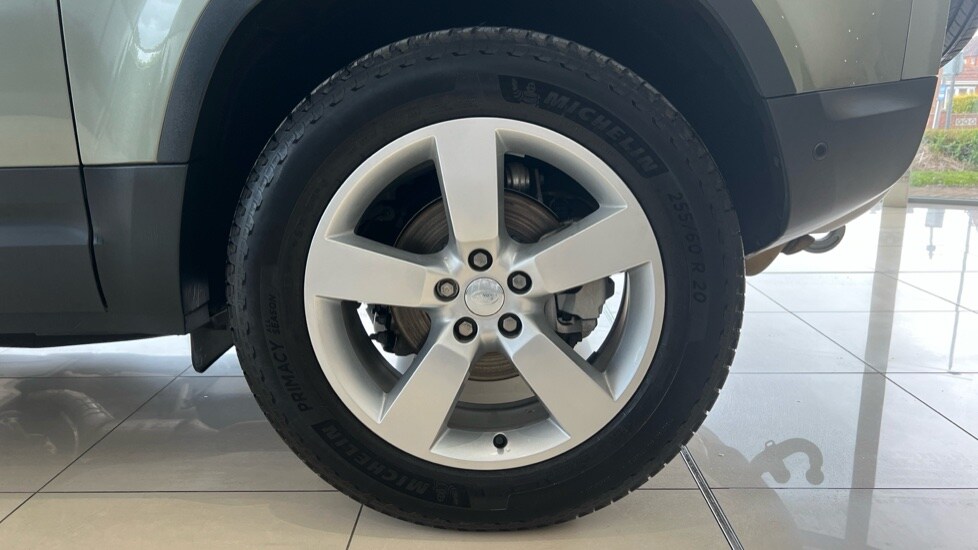 Used Land Rover Defender 2025 for sale - 76563694: Photo 33