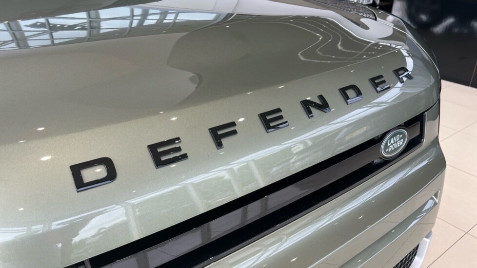 Used Land Rover Defender 2025 for sale - 76563694: Photo 36