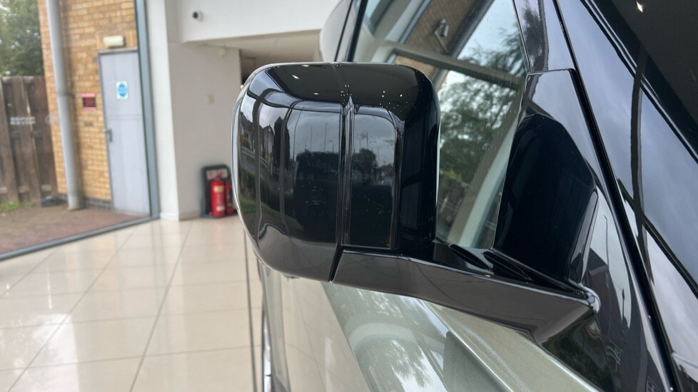 Used Land Rover Defender 2025 for sale - 76563694: Photo 39